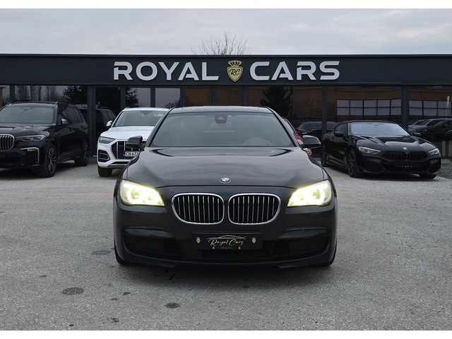 BMW 730 M pack * Vacuum* Head Up* Digital* Distronik* - автомобили, коли, обяви за нови и употребявани 1