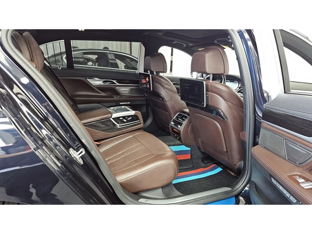 BMW 730 Ld xDrive M Sport - автомобили, коли, обяви за нови и употребявани 11