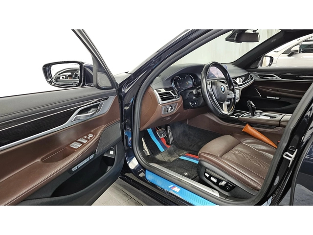 BMW 730 Ld xDrive M Sport - автомобили, коли, обяви за нови и употребявани 9