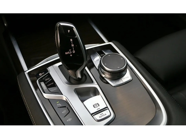 BMW 730d 730d - автомобили, коли, обяви за нови и употребявани 7