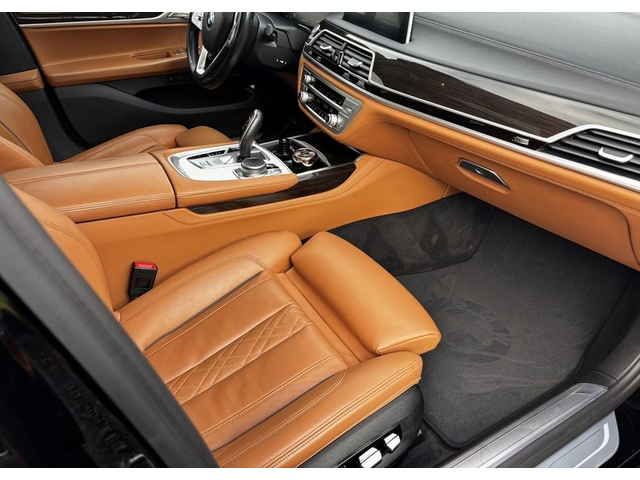 BMW 730d 730d  - автомобили, коли, обяви за нови и употребявани 7