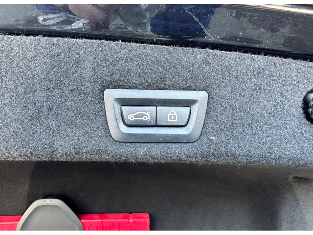 BMW 730d 730d xDrive M-Sport - автомобили, коли, обяви за нови и употребявани 7