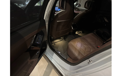 BMW 740 d xDrive M pro TV - автомобили, коли, обяви за нови и употребявани 9