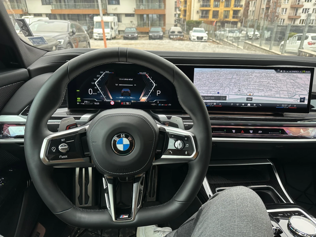 BMW 740 xd M Black Pack B&W Theater Screen Automatic Doors - автомобили, коли, обяви за нови и употребявани 5