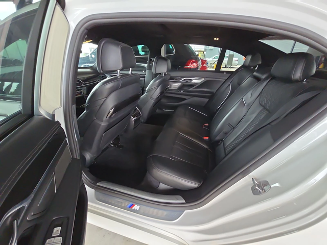 BMW 740 M PACK SHADOWLINE* HEAD UP* KEYLESS* КАМЕРА* АВТО - автомобили, коли, обяви за нови и употребявани 9