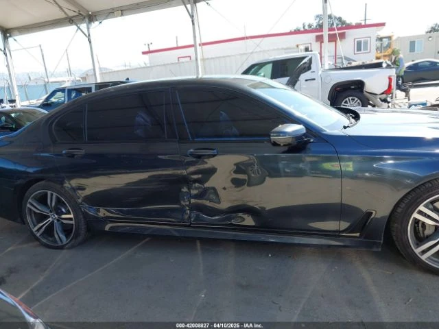 BMW 740 i M SPORT LINE Heads-Up Harman Kardon - автомобили, коли, обяви за нови и употребявани 6