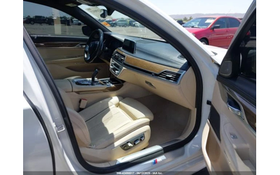 BMW 740 M PACK* HEAD UP* SOFT CLOSE* H/K* КЛИП НА МОТОР - автомобили, коли, обяви за нови и употребявани 6