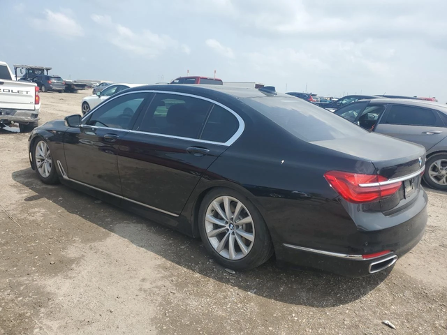 BMW 740 Li* B58* HARMAN* ПАНОРАМА* KEYLESS - автомобили, коли, обяви за нови и употребявани 3