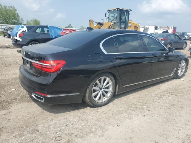 BMW 740 Li* B58* HARMAN* ПАНОРАМА* KEYLESS - автомобили, коли, обяви за нови и употребявани 5