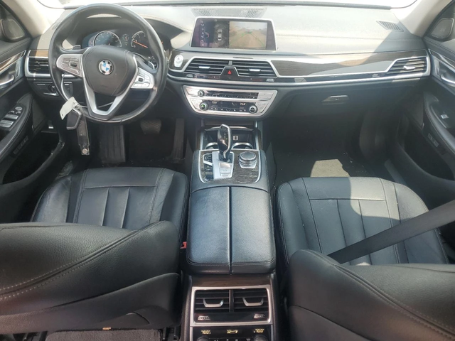 BMW 740 Li* B58* HARMAN* ПАНОРАМА* KEYLESS - автомобили, коли, обяви за нови и употребявани 7