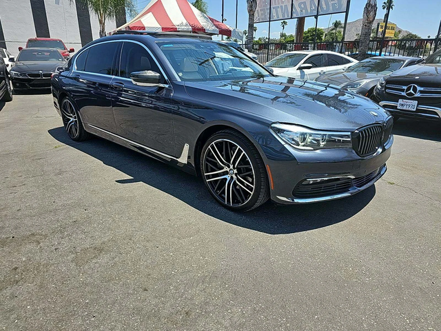 BMW 740 HEADUP* 360* DISTRONIK* AMBIENT* ОБДУХ* HARMAN* KE - автомобили, коли, обяви за нови и употребявани 1