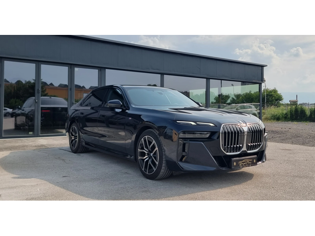 BMW 740 * INDIVIDUAL* Xdrive* Mpack* Head up* Distr* B&W* - автомобили, коли, обяви за нови и употребявани 2