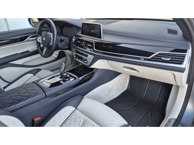 BMW 740 X-Drive* Full M-Pack* Head-up* 360 Cam* Laser - автомобили, коли, обяви за нови и употребявани 12