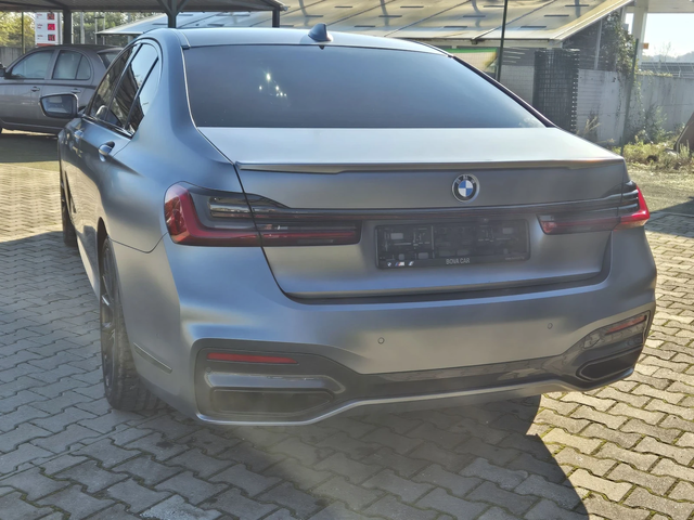 BMW 740 X-Drive* Full M-Pack* Head-up* 360 Cam* Laser - автомобили, коли, обяви за нови и употребявани 8