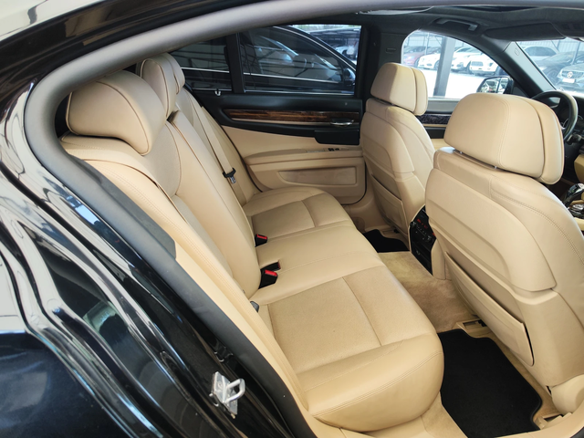 BMW 740 MPAK* 360CAM* CARBON* ALCANTAR* PODGREV* OBDUH* FA - автомобили, коли, обяви за нови и употребявани 6