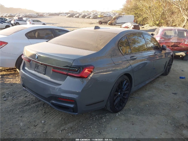 BMW 740 I / LONG / M-PACK / 360 / ОБДУХВАНЕ - автомобили, коли, обяви за нови и употребявани 3