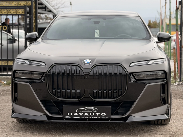 BMW 740 d= xDrive= M-pack= Performance Pack= Bowers & Wilk - автомобили, коли, обяви за нови и употребявани 0