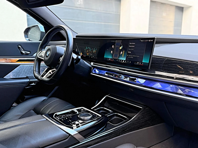 BMW 740 BMW 740 B&W* TV* LASER* SKY* CHAUFFEUR* FULL MAXX - автомобили, коли, обяви за нови и употребявани 14