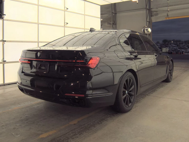 BMW 740 i - автомобили, коли, обяви за нови и употребявани 3