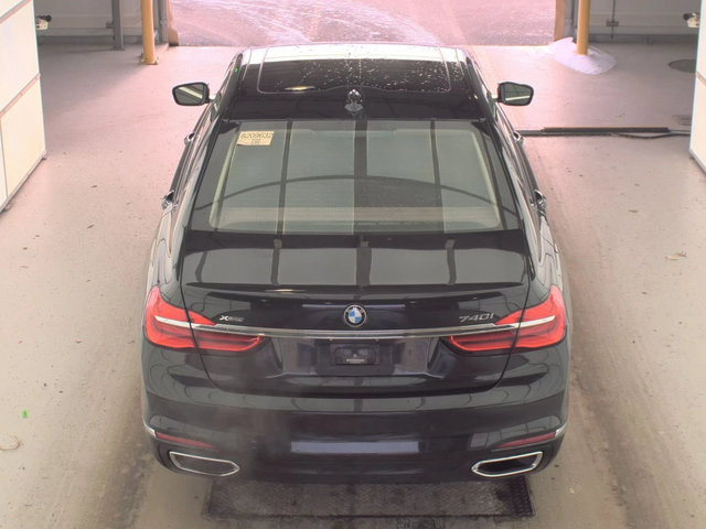 BMW 740 i xDrive - автомобили, коли, обяви за нови и употребявани 4