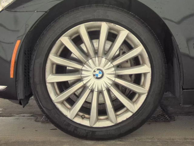 BMW 740 i xDrive - автомобили, коли, обяви за нови и употребявани 6