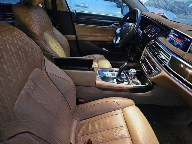 BMW 740 i xDrive - автомобили, коли, обяви за нови и употребявани 8