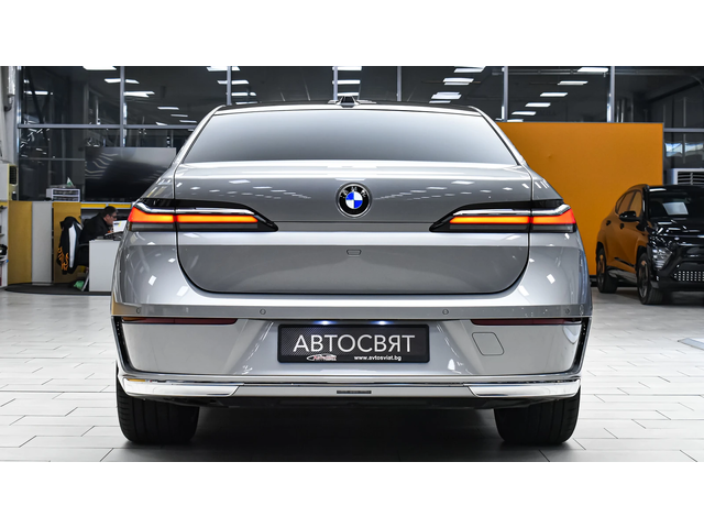 BMW 740 d xDrive Pure Excellence Mild Hybrid Sportautomati - автомобили, коли, обяви за нови и употребявани 2
