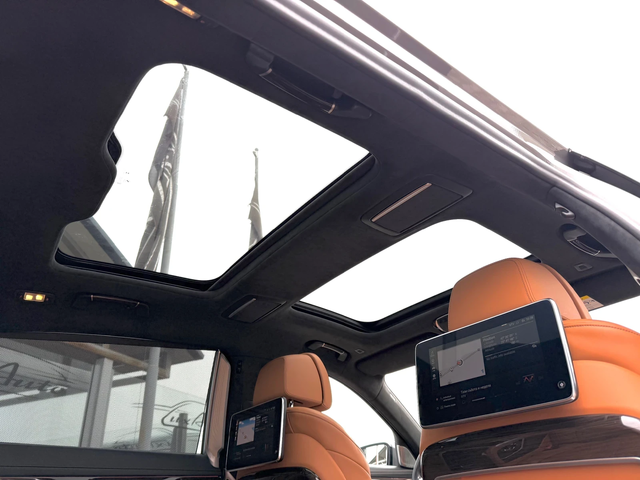 BMW 740 XDRIVE#LONG#INDIVIDUAL#3xTV#B&W#44000KM - автомобили, коли, обяви за нови и употребявани 8
