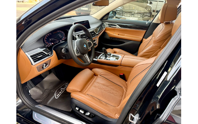 BMW 740 D#XDRIVE#M SPORT#LASER#SOFTCL#ОБДУХ#DISTR#FULL - автомобили, коли, обяви за нови и употребявани 8