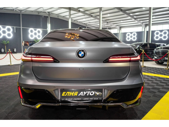 BMW 740 D XDRIVE LONG M SPORT ПАНО B&W ЛИЗИНГ 100% - автомобили, коли, обяви за нови и употребявани 7