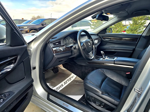 BMW 740 D XDRIVE FULL M PACK TOP ЛИЗИНГ 100% - автомобили, коли, обяви за нови и употребявани 10