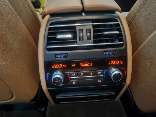 BMW 740 d xDrive - автомобили, коли, обяви за нови и употребявани 16