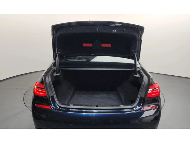 BMW 740 7 Series (G11) 740D xDrive M Sports - автомобили, коли, обяви за нови и употребявани 16