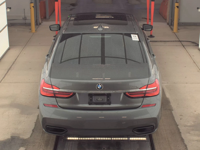 BMW 740 M* SPORT* ОБДУХВАНЕ* ХЕДЪП* 360КАМЕРА* МАСАЖ* - автомобили, коли, обяви за нови и употребявани 5