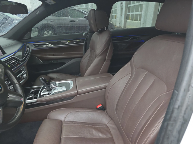 BMW 740 M* SPORT* XDRIVE* ОБДУХВАНЕ* 360КАМЕРА* LANE* ASSI - автомобили, коли, обяви за нови и употребявани 10