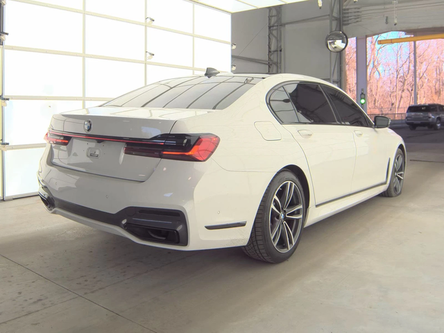 BMW 740 M* SPORT* XDRIVE* ОБДУХВАНЕ* 360КАМЕРА* LANE* ASSI - автомобили, коли, обяви за нови и употребявани 1