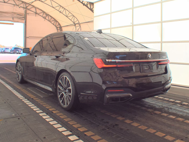 BMW 740 M* SPORT* ОБДУХВАНЕ* 360КАМЕРА* LANE* ASSIST* - автомобили, коли, обяви за нови и употребявани 3