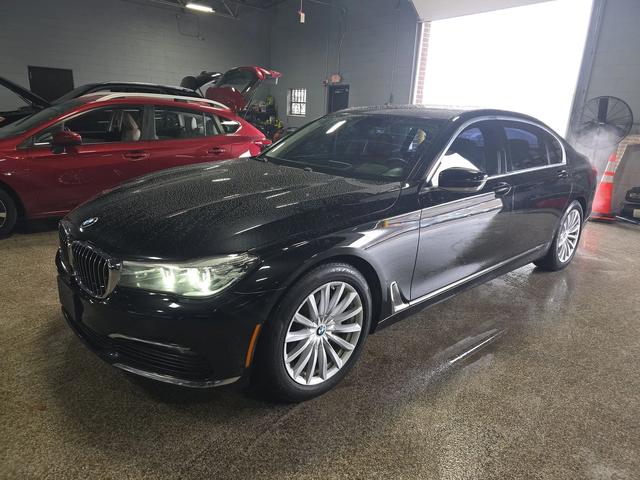 BMW 740 XDRIVE* ХЕДЪП* ПАНОРАМА* ОБДУХВАНЕ* - автомобили, коли, обяви за нови и употребявани 0