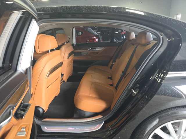 BMW 740 XDRIVE* ХЕДЪП* ПАНОРАМА* ОБДУХВАНЕ* - автомобили, коли, обяви за нови и употребявани 11