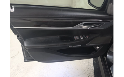 BMW 740 M* SPORT* HARMON* KARDON* ХЕДЪП* LANE* ASSIST* - автомобили, коли, обяви за нови и употребявани 6