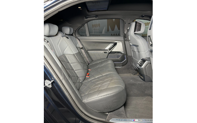 BMW 740 d xDrive* M-Sport* Bowers* SkyLounge* Massage* HuD - автомобили, коли, обяви за нови и употребявани 10