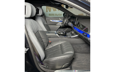 BMW 740 d xDrive* M-Sport* Bowers* SkyLounge* Massage* HuD - автомобили, коли, обяви за нови и употребявани 9