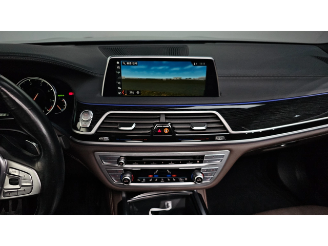 BMW 740 * ДИСТРОНИК * 360 * МАСАЖИ * HUD * АМБИЕНТНО - автомобили, коли, обяви за нови и употребявани 13