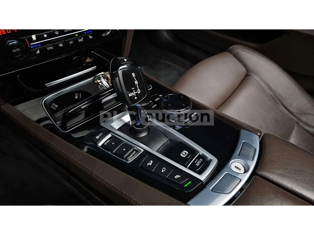 BMW 740 * Хед-ъп * 360 Камери * Обдухване * - автомобили, коли, обяви за нови и употребявани 6
