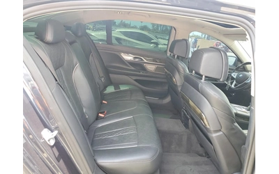 BMW 740 Li| DISTRONIC| LASER| HUD| HARMAN| MASSAGE - автомобили, коли, обяви за нови и употребявани 9