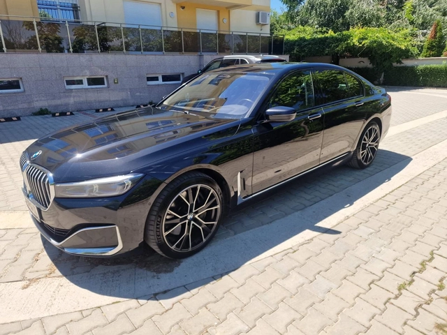 BMW 740 4.4 - автомобили, коли, обяви за нови и употребявани 8