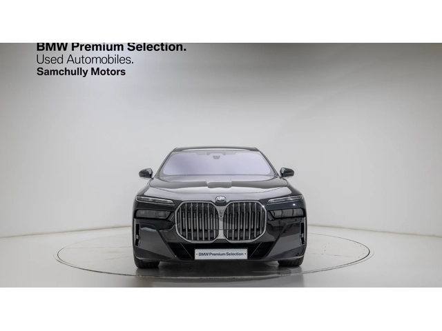 BMW 700 M SPORT | XDRIVE - автомобили, коли, обяви за нови и употребявани 1