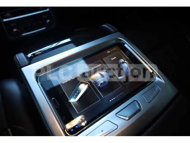 BMW 740 - автомобили, коли, обяви за нови и употребявани 10