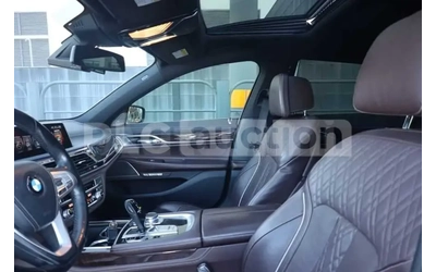 BMW 740 - автомобили, коли, обяви за нови и употребявани 8