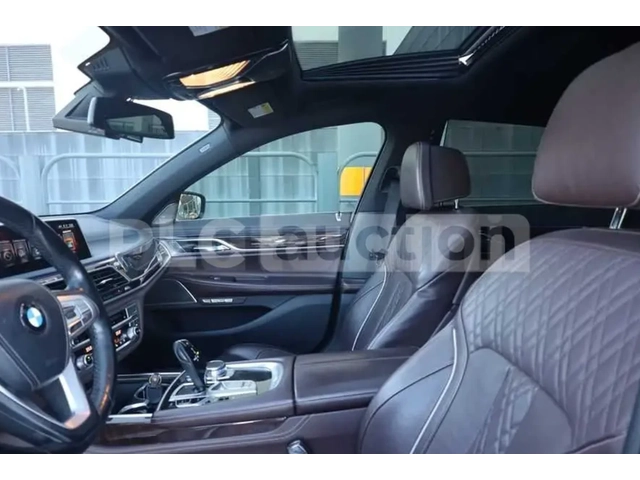 BMW 740 - автомобили, коли, обяви за нови и употребявани 8